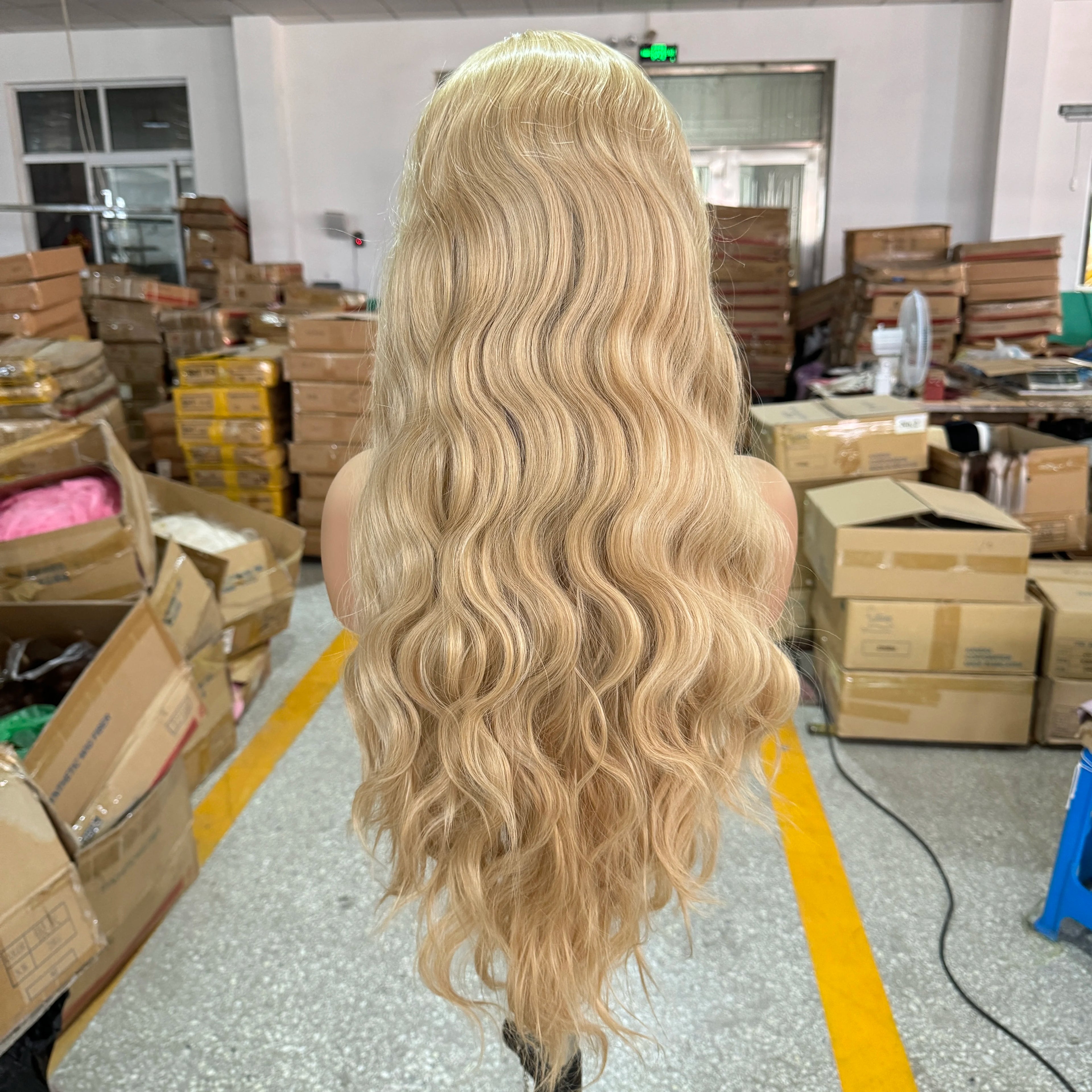 613 Mix Blonde Synthetic Lace Front Wig Long Body Wave Hair Lace Wigs For Women Ready To Wear Cosplay Blonde Wig Frontal Party